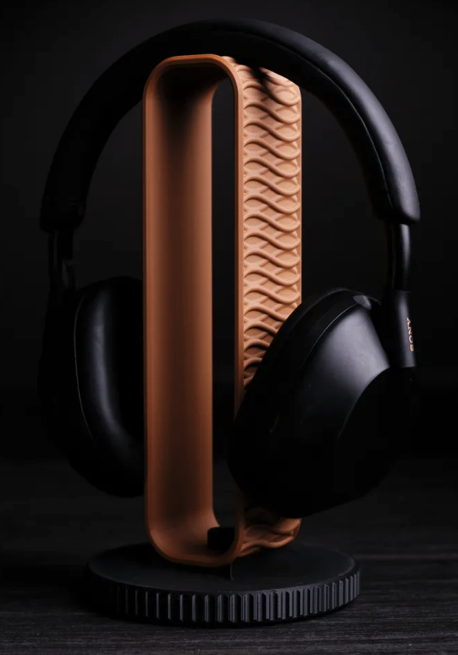 Minimalist Headphone Stand