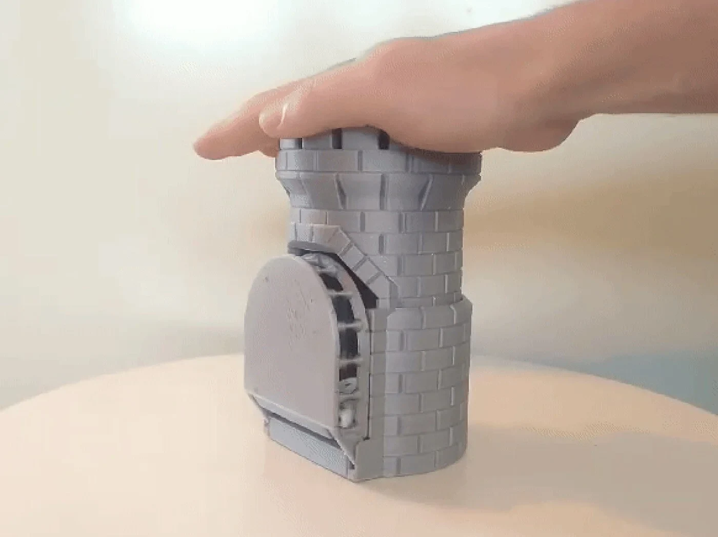 Smash! the Auto-Reload Dice Tower – view 4