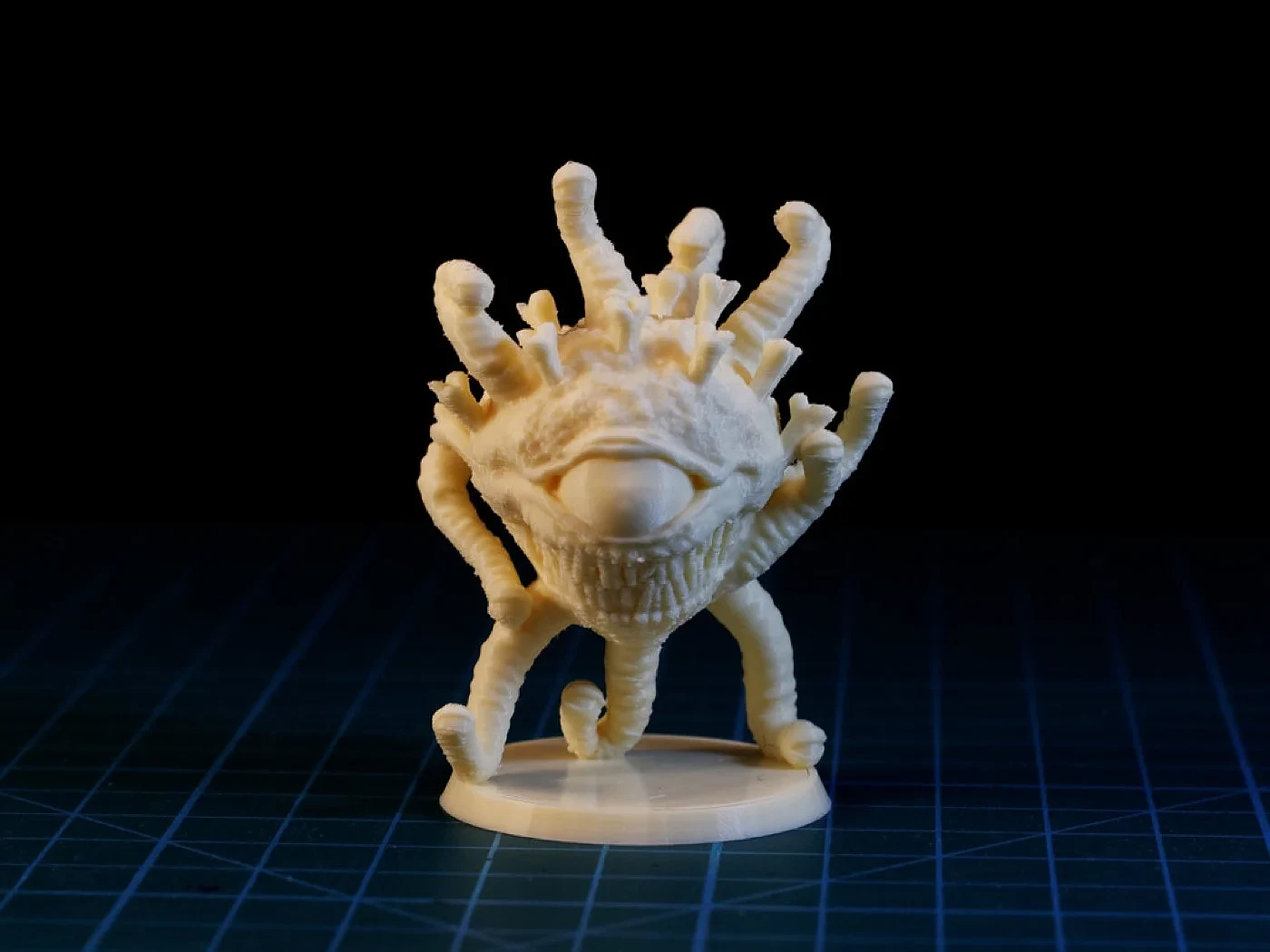 Coronavirus Beholder Miniature – view 5