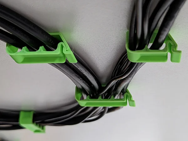 Klamma Locking Cable Clip
