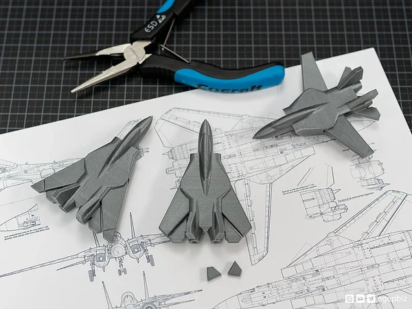 Articulated F-14 Jet Fighter with Egg