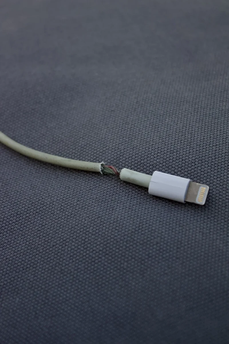 Lightning and USB-C Cable Repair Sleeve – view 5