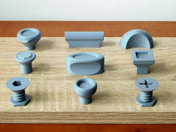 Knobs and Handles for Doors and Drawers