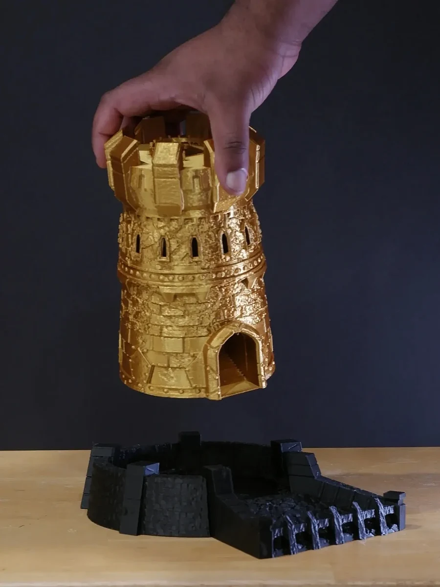 World of Warcraft Alliance Guard Dice Tower – view 5
