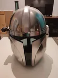 Mandalorian Helmet Stand – thumbnail 3