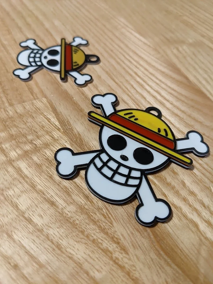 One Piece Straw Hat Keychain – view 3