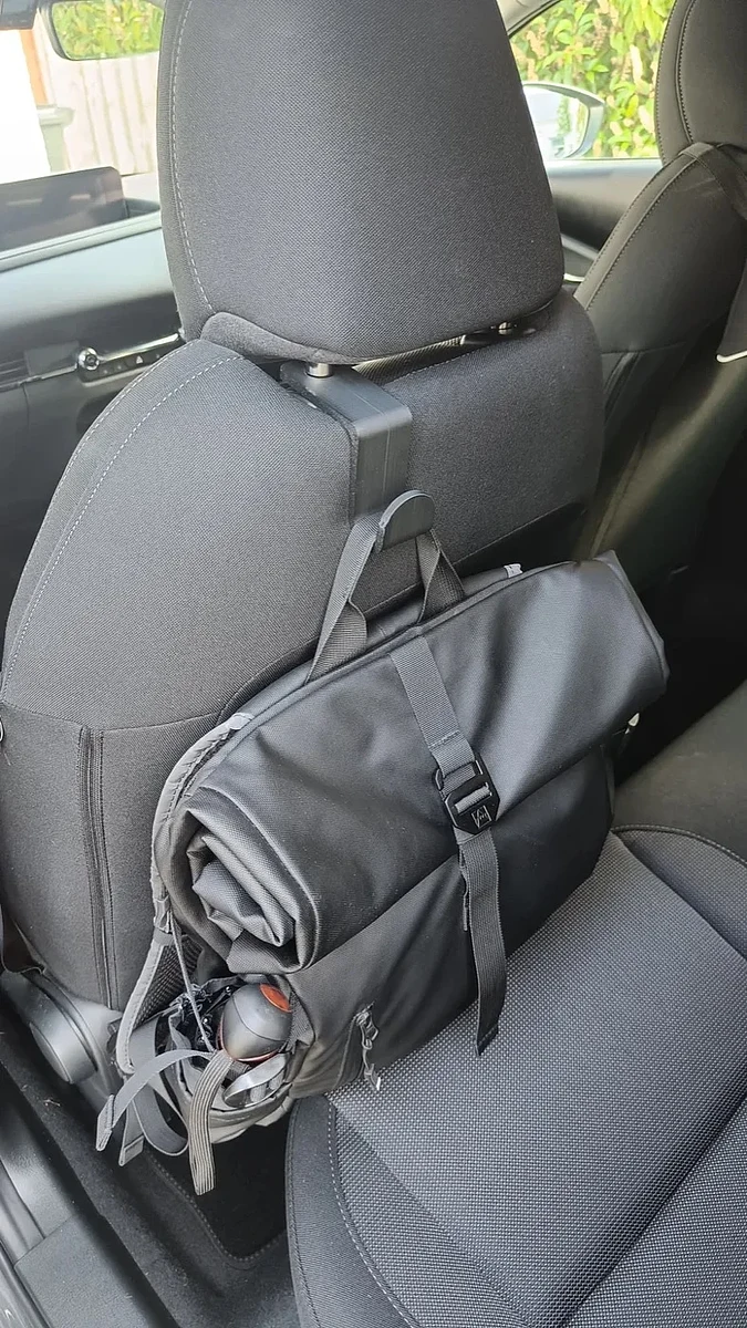 Hook for a Car Seat – view 3