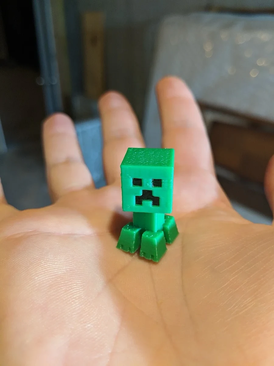 Minecraft Mini Creeper – view 3