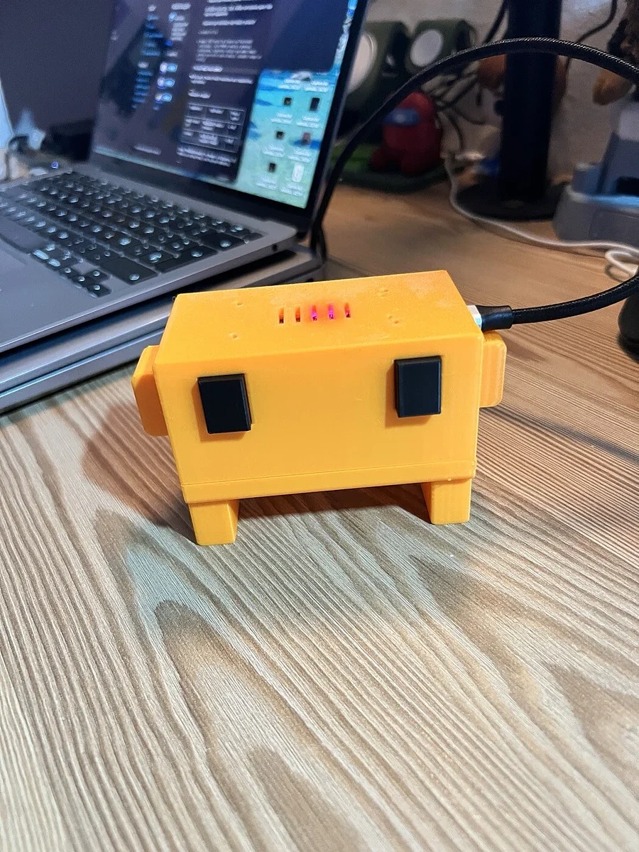 Claude Mascot - ESP32 Enclosure (38-Pin) – view 4