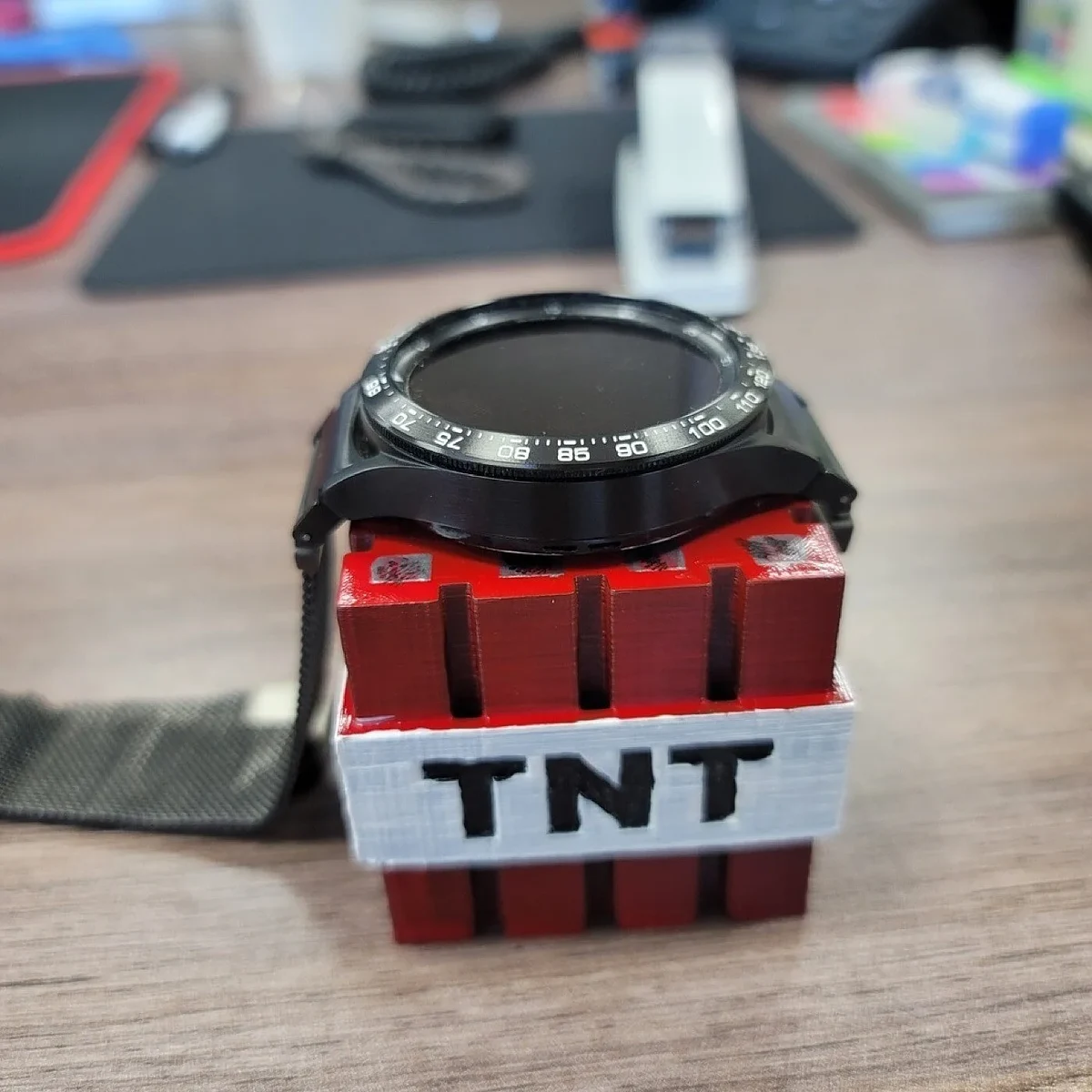 Minecraft TNT Apple & Galaxy Watch Cradle – view 3