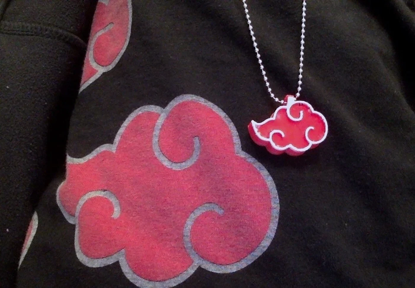 Akatsuki Cloud Necklace/Keychain – view 3